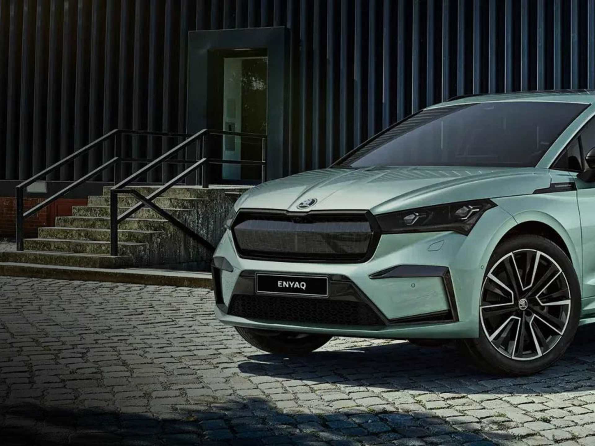 Skoda self 2025 charging hybrid