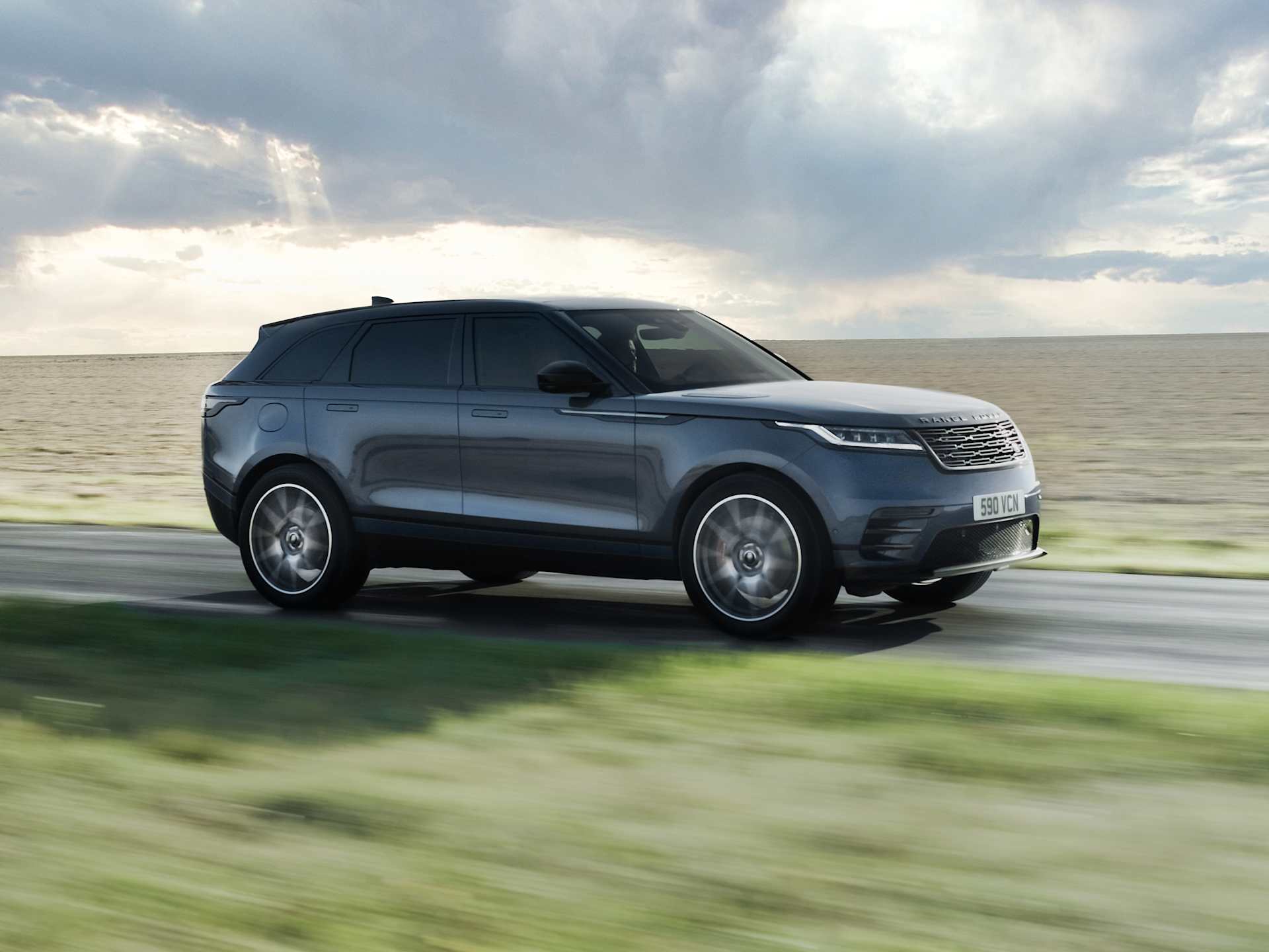 Velar plug outlet in hybrid price