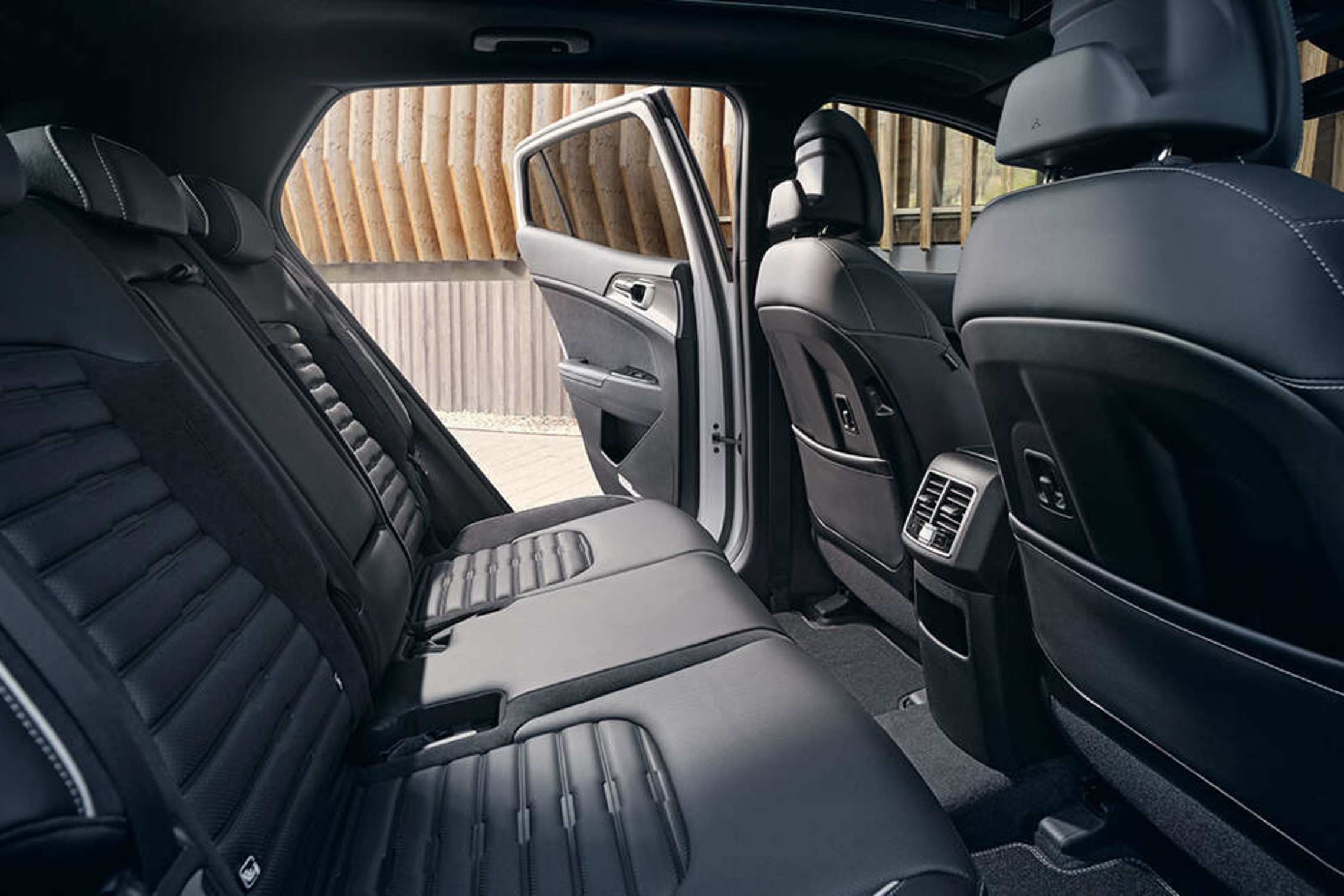 Kia Sportage interior