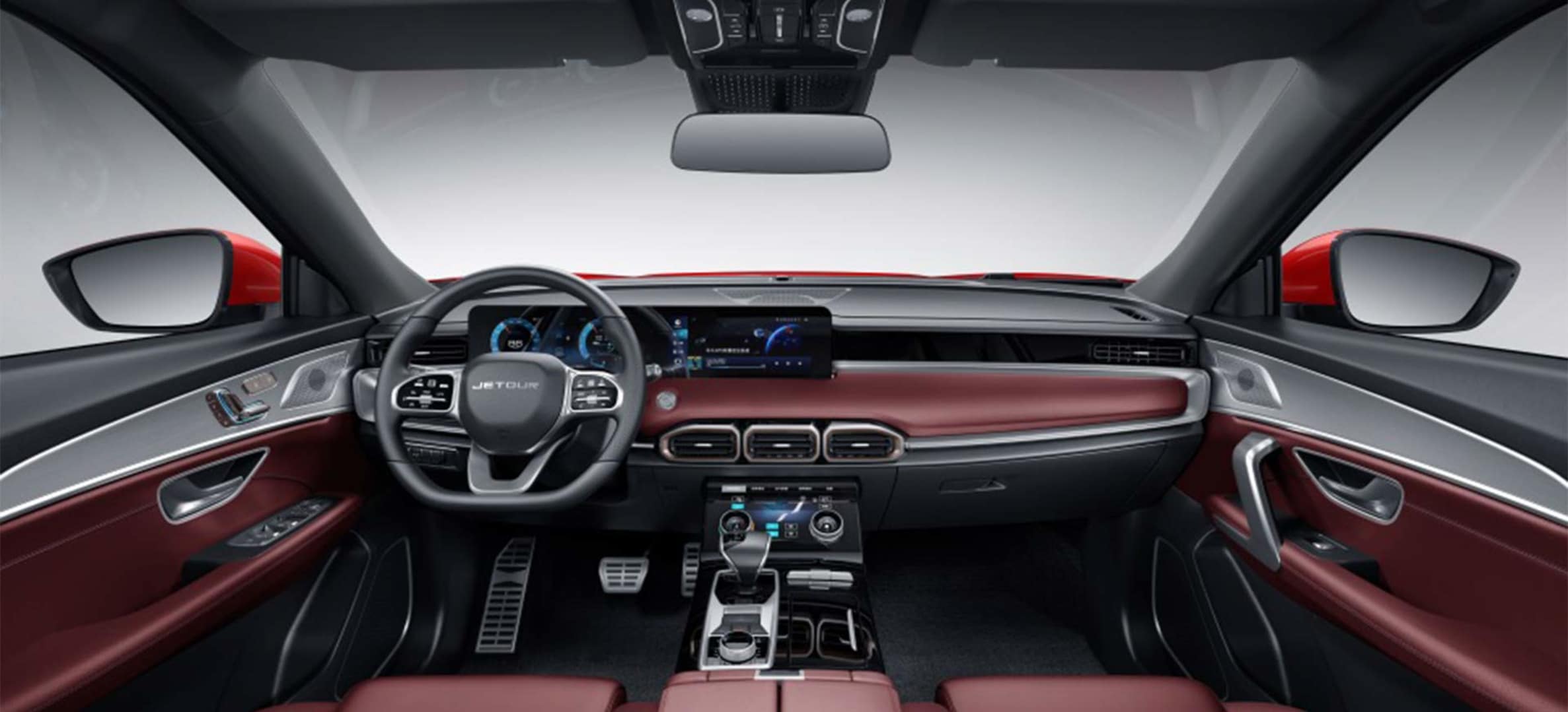 X70 Plus mart Infotainment and Advanced Connectivity 