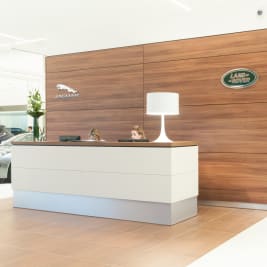Land Rover Dealership In Buckinghamshire Official Dealers
