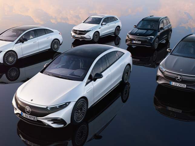 mercedes_benz_electric_vehicles_modeloverview_696x392_08_2023.png