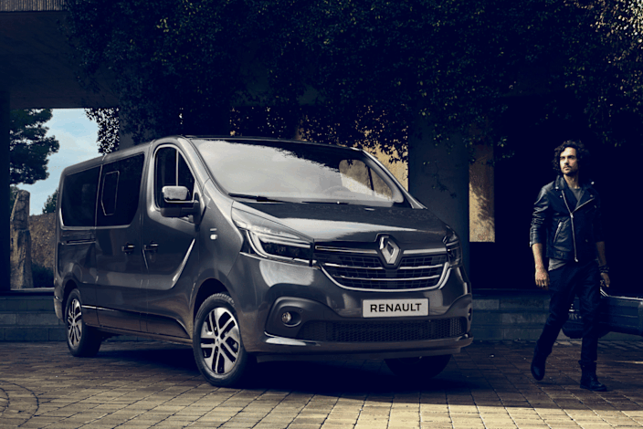renault trafic contract hire wessex garages business