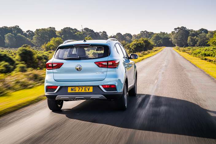 Mg Zs Ev With 1 500 Deposit Contribution Fg Barnes Mg