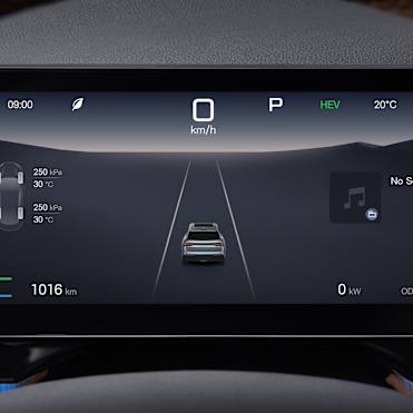 The world's first mass-produced 8-in-1 electric powertrain