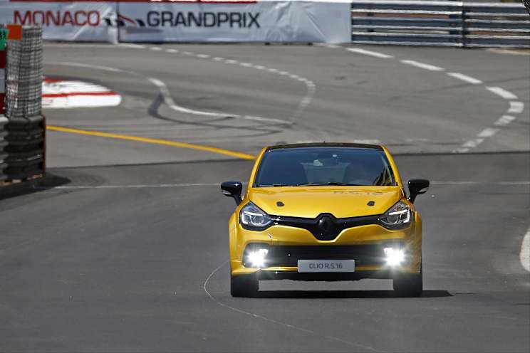 Clio R S 16 Concept Car Revealed Glyn Hopkin Renault Clio R S 16 Concept Car Revealed Glyn Hopkin Renault