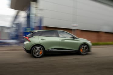 MG4 XPower Electric Hot Hatch Has 429 HP, Lands In The UK With Competitive  Pricing
