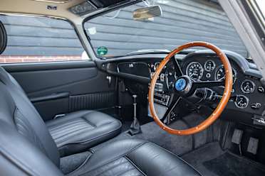 aston martin db5 interior images