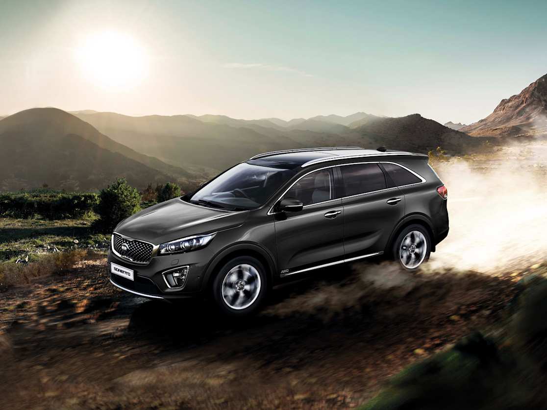 Kia Sorento: Operation of the rear parking assist system Kia Sorento: Operation of the rear parking assist system