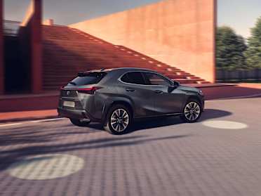 Lexus ux hotsell range on electric