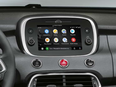 Fiat 500 car play apple ed android 