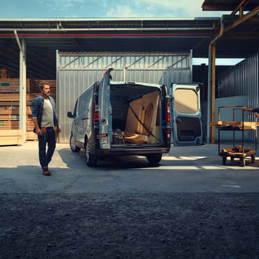 New Renault Trafic priced from £25,700