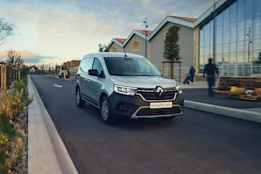 New vans renault new arrivals