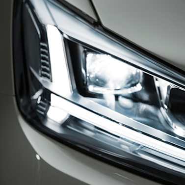 Audi Q2 Front Light 