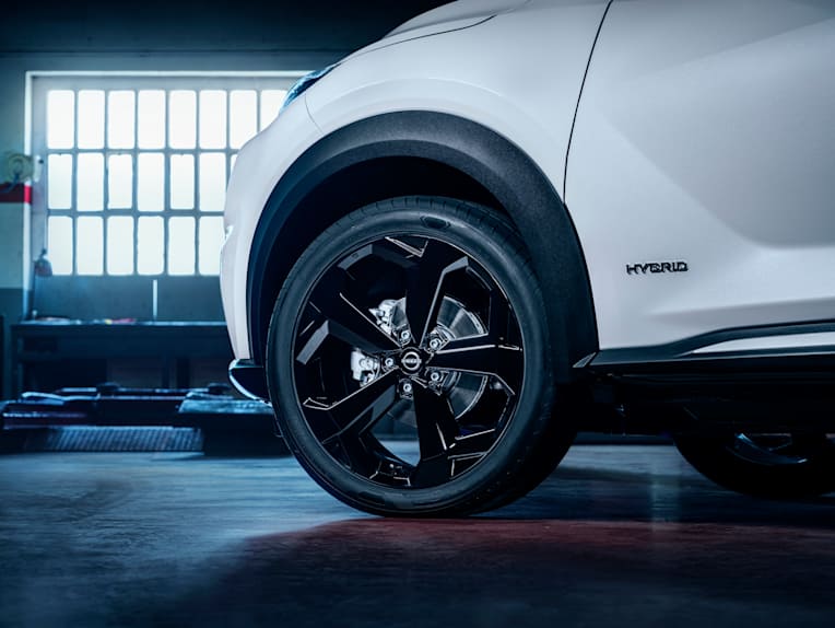 Nissan juke store hybrid for sale
