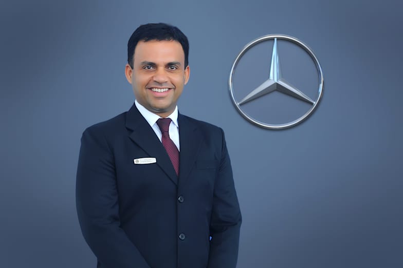 Meet The Sales Team سلطنة عمان في شركة الزواوي للتجارة