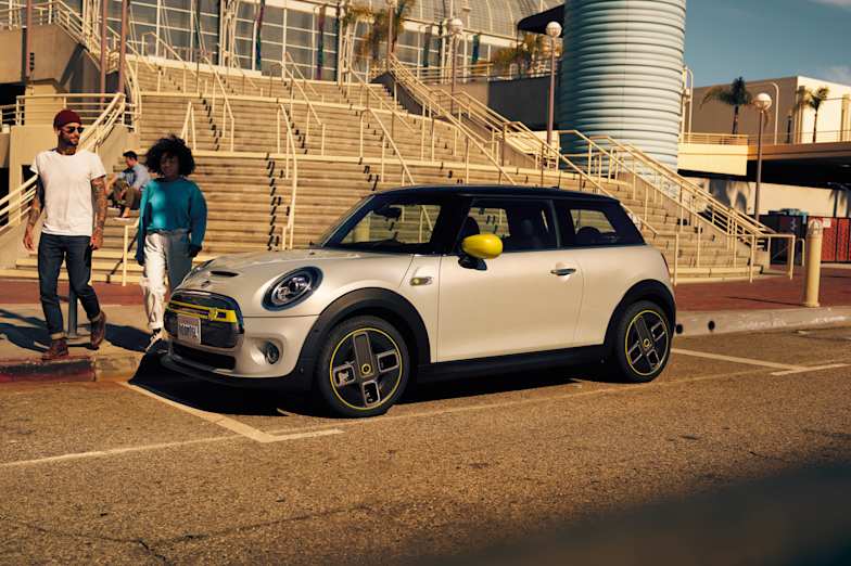 The New All-Electric MINI | MINI Car Dealers Dublin | MINI Cars ...