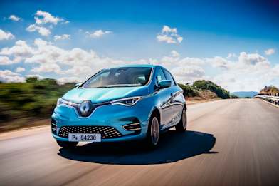 NEW RENAULT ZOE WINS BEST SMALL ELECTRIC CAR AT 2020 WHAT CAR AWARDS Shelbourne Motors