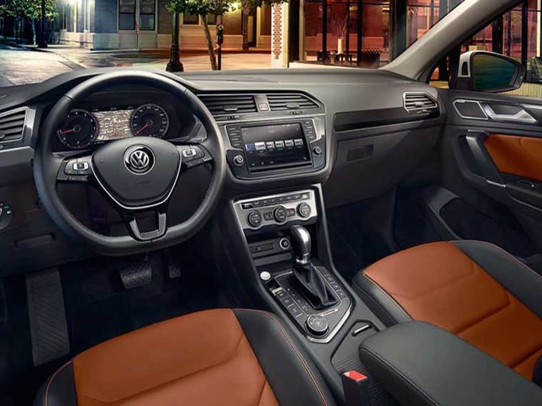 Volkswagen Tiguan Interior Layout & Technology | Top Gear