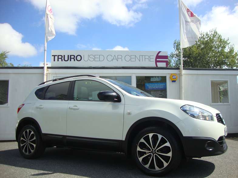 2 Gorgeous White Qashqai Examples Truro Used Car Centre