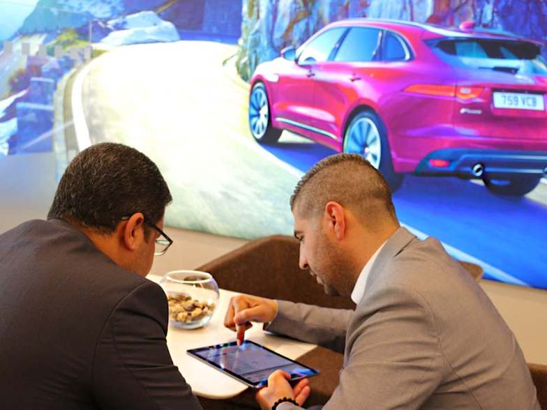يمكنكم معرفة المزيد حول مجموعتنا الواسعة من السيارات المستعملة المتاحة من شركة الزياني في الكويت استكشفوا السيارات المتاحة واحجزوا موعدا لتجربة القيادة عبر الموقع الإلكتروني