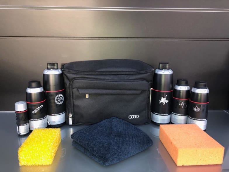 62 Campus Audi cleaning care kit bag for Wear