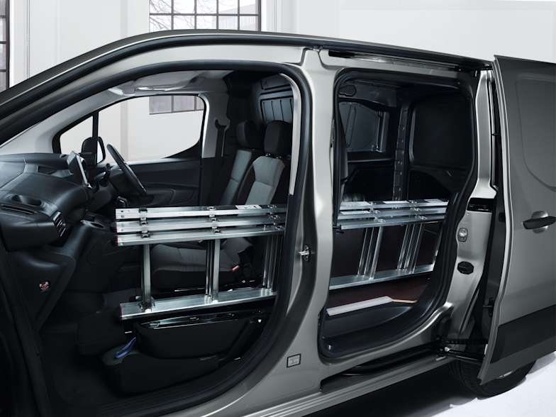 vauxhall combo l2 load length