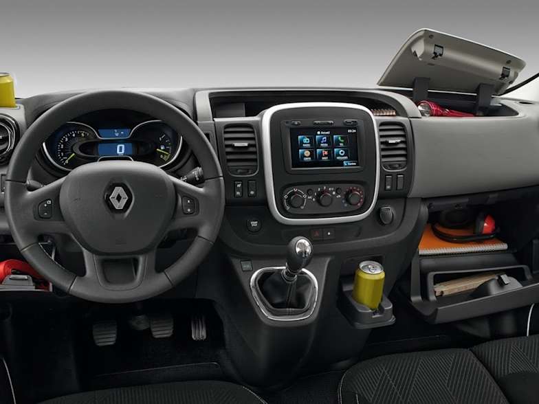 New Renault Trafic Crew Van Brechin Angus Mackie Motors Renault