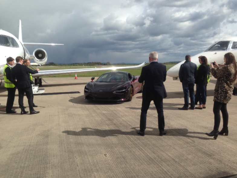 An Afternoon Of Super Jets And Super Cars At Manchester Airport