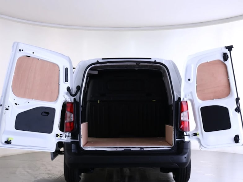New Shape Citroen Berlingo Auto 13 499 Loads Of Vans