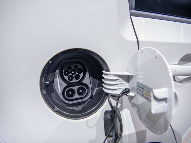 In normal driving conditions deals an electric car