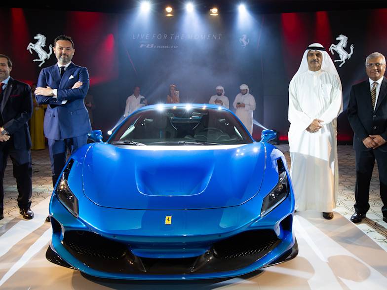 الطاير للسيارات تكشف النقاب عن فيراري إف 8 تريبوتو في دولة الإمارات الطاير