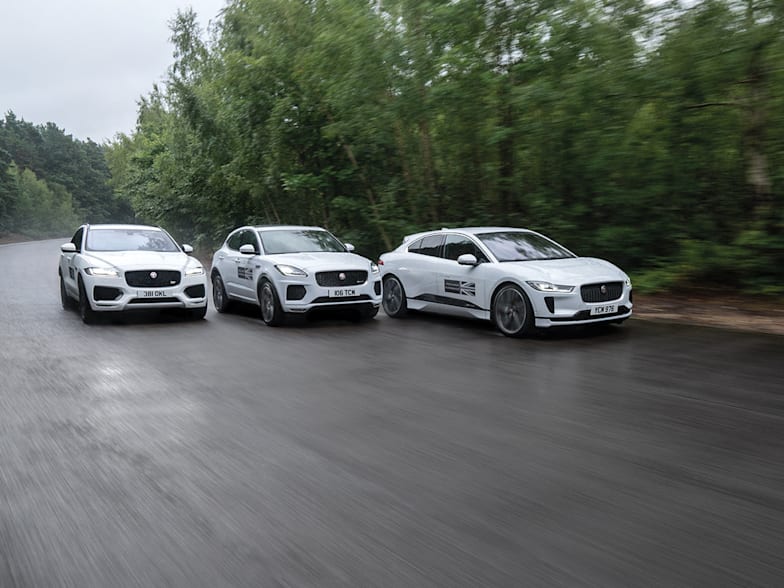 Experience The Art Of Performance Tour Sturgess Jaguar Ancora una volta il monte bianco accoglie, nel suo incantevole scenario, jaguar e le sue performance. experience the art of performance tour