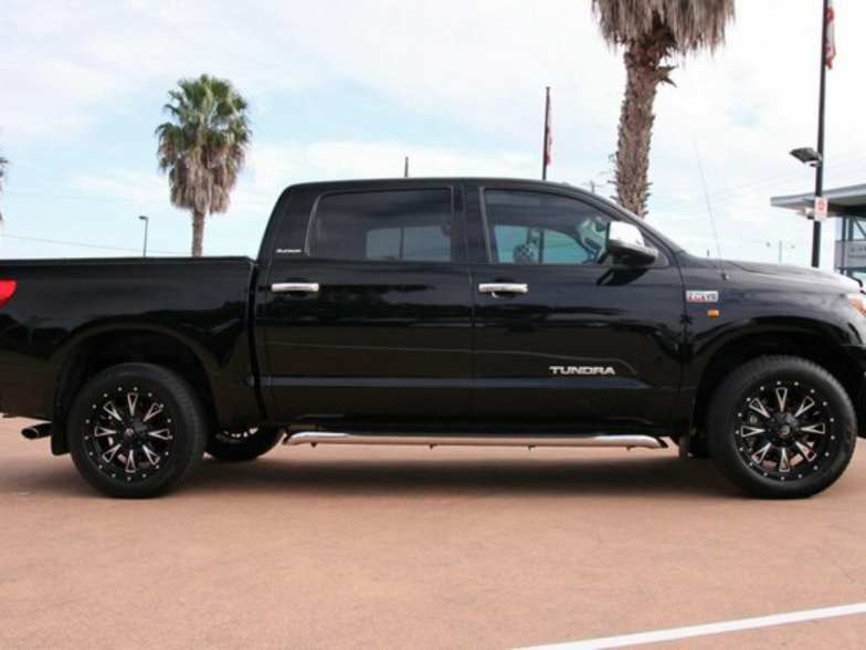 Toyota Tundra A Beast Not Quite In Sheeps Clothing Motorama Toyota Tundra A Beast Not Quite In Sheeps Clothing Motorama