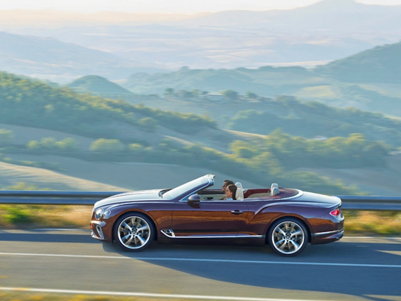ساماكو السيارات بنتلي جدة الرياض والخبر Continental Gt Convertible W12