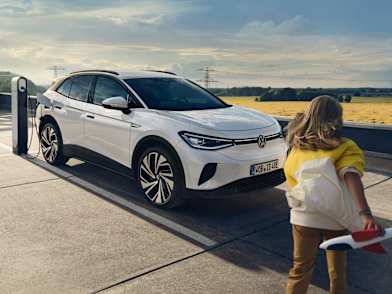 I want to buy an electric car cheap