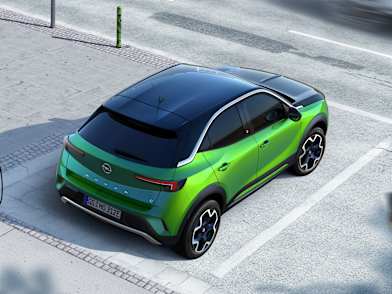 Opel shop goes electric