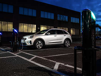 Kia introduces sub 35 000 e Niro 2 with long range 64 kwh