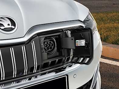 SUPERB iV discover the all new plug in hybrid Simpsons Skoda