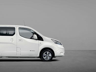 Nissan clearance env200 combi