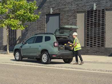 Dacia duster commercial clearance for sale uk