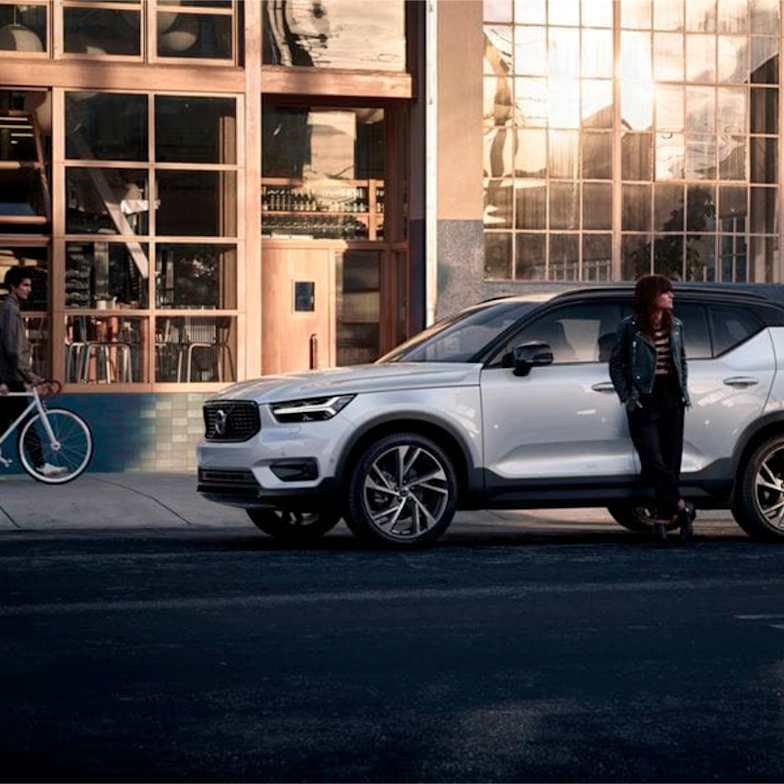 New Volvo Xc40 Bradford Huddersfield Clive Brook Volvo