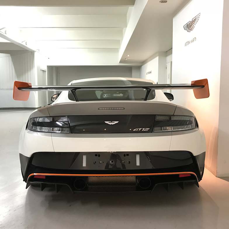 Aston Martin Vantage Gt12