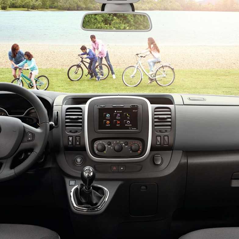Renault Trafic Passenger Newport Wessex Renault