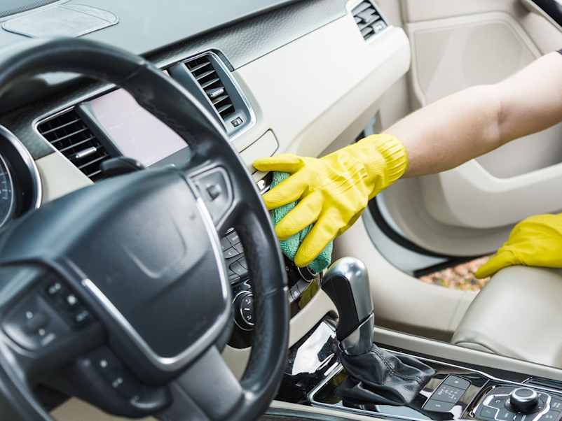 دليل تعقيم سيارتك الشامل خلال ازمة انتشار فيروس كورونا تويوتا