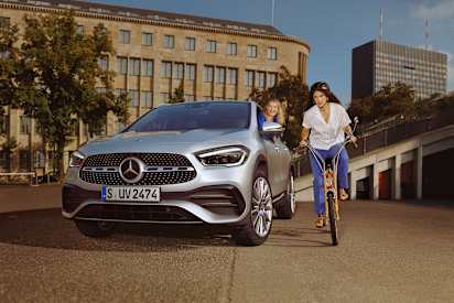 Mercedes gla plug in hybrid 2021 hot sale