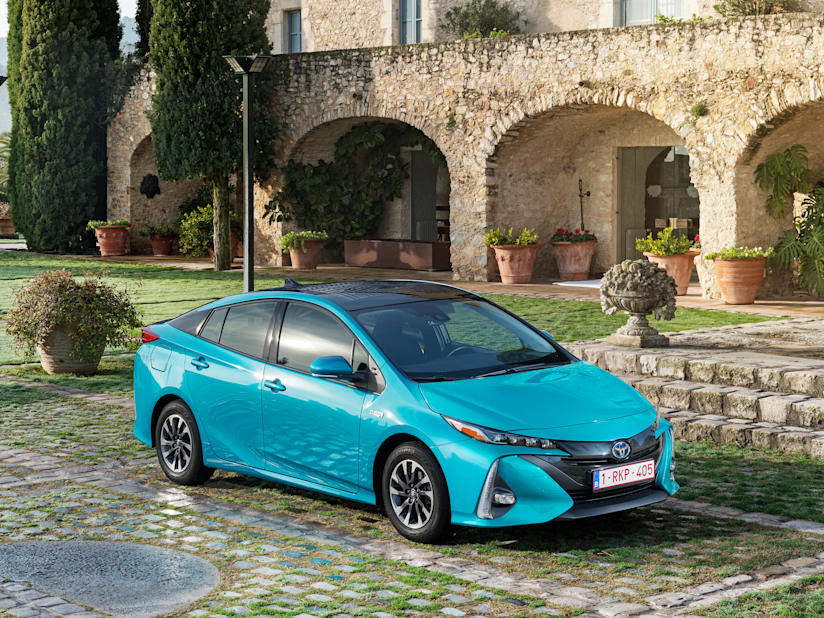 Plug In Hybrid Cars Plug In Hybrid Vans Northern Ireland