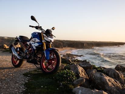 On road price of bmw g310r shop