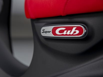 Super cub logo best sale