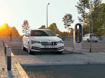 Skoda superb iv charging deals